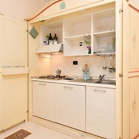 Bougainvillea For 4 People With Pool And Private Park Indoor Apartment