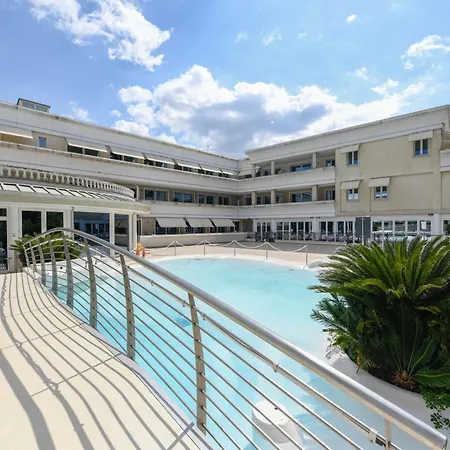 Apartment Bougainvillea For 4 People With Pool And Private Park Indoor